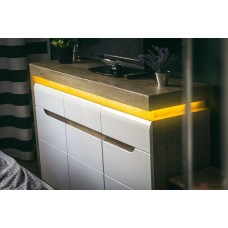 Kumode ar plauktiem IRMA IM4, ozols/balts glancēts